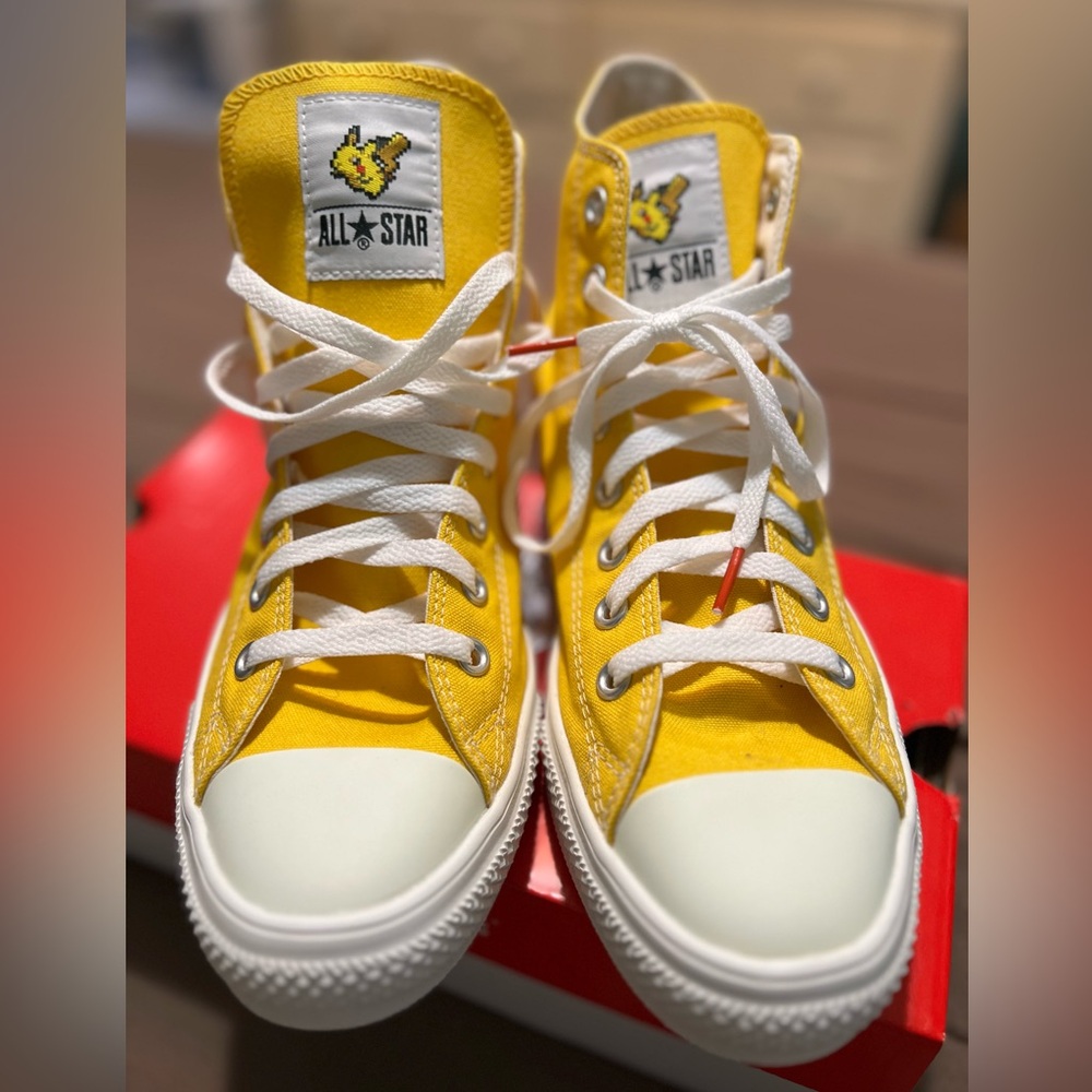 Converse Allstar Pokémon Pikachu high top yellow and white brand new size 9 mens